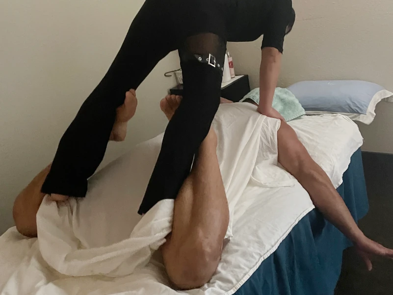 Ashiatsu Massage
